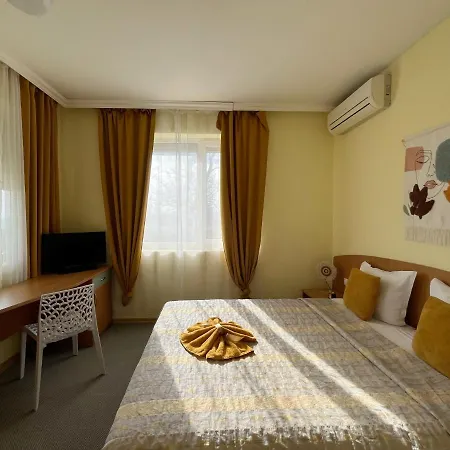 Hotel Trakata 3*