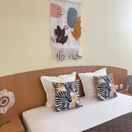 Trakata Hotel